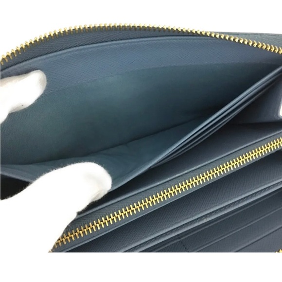 PRADA Saffiano Wallet - Picture 7 of 10